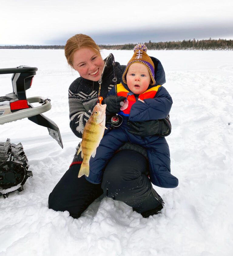 Snobear Rental Gull Harbour Marina and Lighthouse Inn